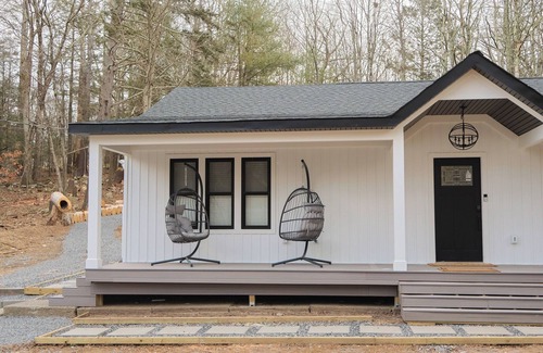 Saugerties Cabin | LunaVista Boutique Stay - Modern Luxury Retreat in Saugerties