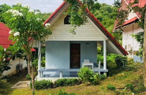 Song Phi Nong House | LungYod Guest House
