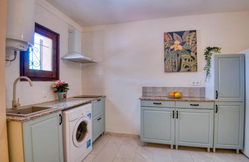 Bellcaire d'Emporda Apartment | Lunice