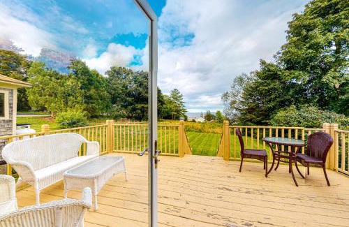 Owls Head House | Lupine Cottage