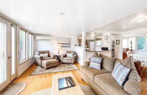 Owls Head House | Lupine Cottage
