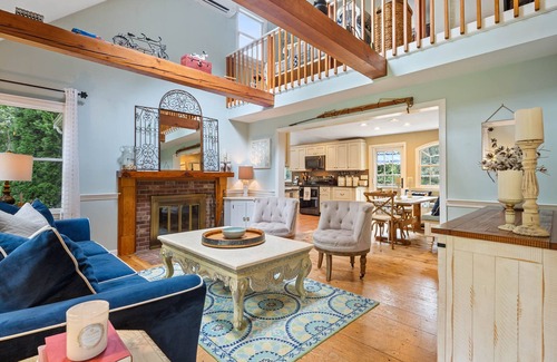 Eastham House | Lush gardens, in-ground pool, close to Coast Guard Beach