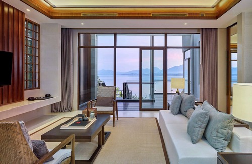 Jiujiang Resort | Lushan West Sea Resort, Curio Collection by Hilton
