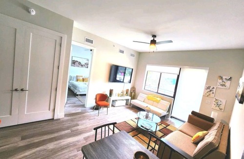 West Palm Beach Apartment | Lux and Cozy 2beds 2 Baths up to 8 guest