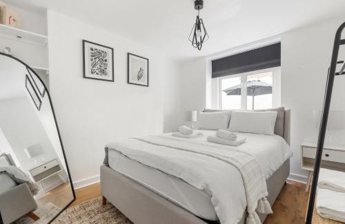 Bryanston and Dorset Square Apartment | Lux Baker St Flat, Outdoor Space & Central London