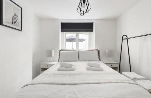 Bryanston and Dorset Square Apartment | Lux Baker St Flat, Outdoor Space & Central London