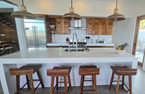 El Sargento House | Lux New Home Pickleball, LapPool, Jacuzzi, Sauna, Cold Plunge. 1/2M Beach-Trail