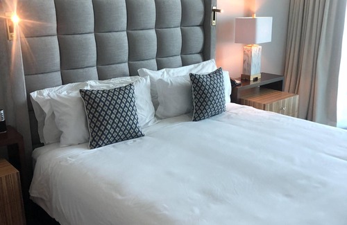 Bal Harbour Hotel | LUX PREMIERE LINE 2/2.5 Ocean View w/enhanced cleaning at Ritz