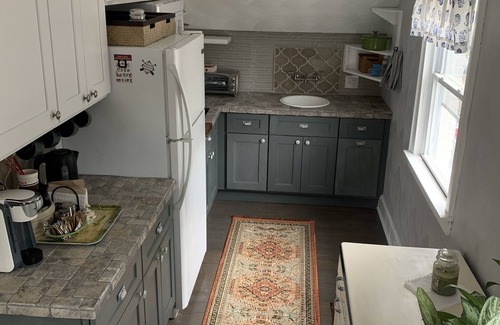 Norfolk Condo | Lux Suite w CAT 5 centrally located near town center, beaches and colleges