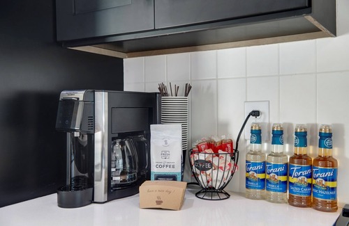 Tampa Heights House | Lux Townhouse, rooftop cinema with grill & popcorn