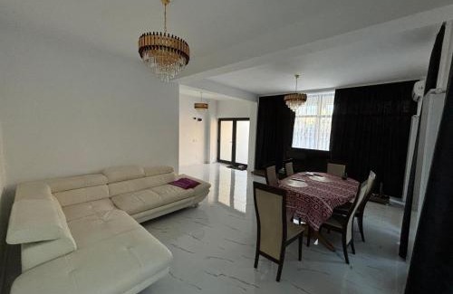 Lumina Villa | Lux Vila Lake