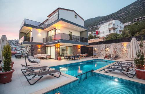 Kalkan Villa | LUX VILLA WITH SEAVİEW AND JACUZZI