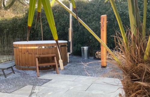 Municipality of Ermelo House | Luxe 4- persoons Veluwelodge met hottub in Ermelo!