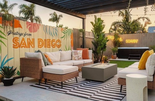 Bay Ho House | Luxe Backyard Retreat Near Beach: Hot Tub, Mini-Golf, Fire Pit, BBQ, Playground