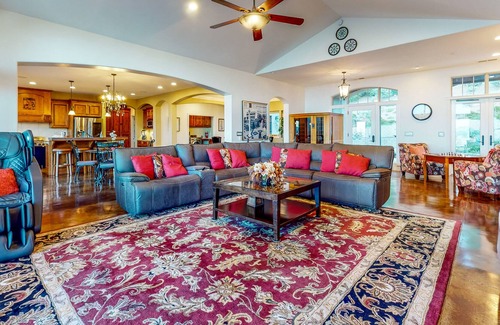 Ukiah House | Luxe Custom Home with Ukiah Valley Views, Massage Chair & Infrared Sauna