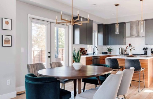 West Colfax House | Luxe Getaway | Yard + Roof Deck | 4 Story Townhome