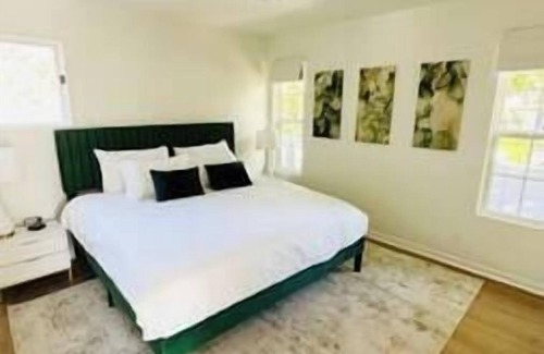 Riverside House | Luxe group retreat, 5 mins to DT