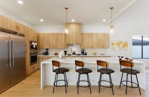 South Scottsdale Cottage | Luxe - Nouveau - Sparkling Pool - Walk to Old Town