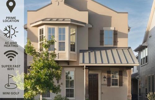 Frisco House | Luxe Retreat with EV Charger & Putting Green