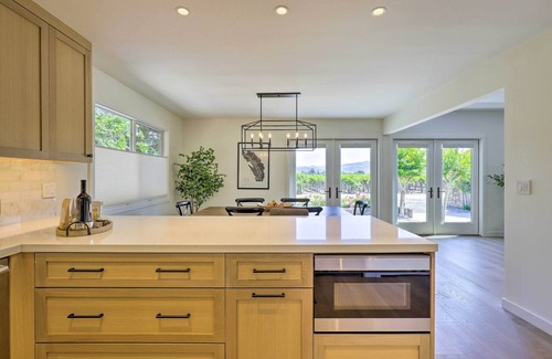 Rutherford House | Luxe Wine Country Getaway w/Vineyard Views