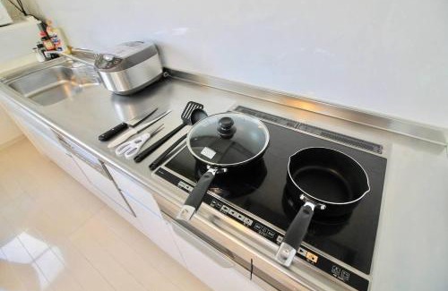 Minami Ward Apartment | Luxes - 10 min Hiroshima Station & 2BR Up to 10p