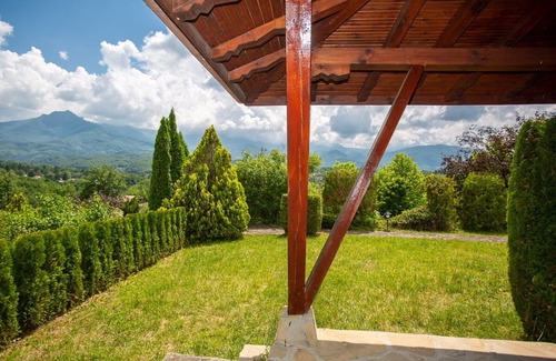Apriltsi House | Luxorious guesthouse