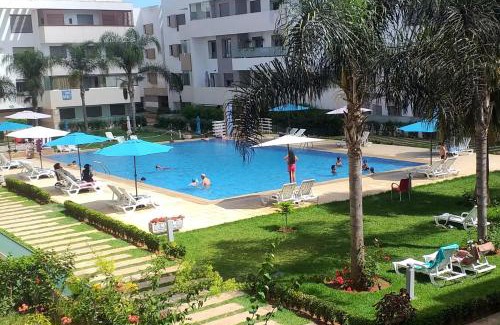 Pont Blondin Apartment | Luxueuse Résidence oubaha vue piscine plages Mimosas Sablettes