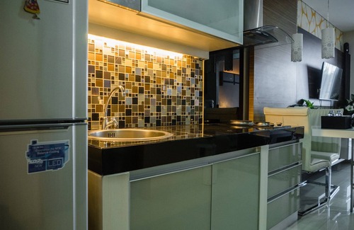 Hegarmanah Apartment | Luxurious 1BR At Dago Suites Apartment