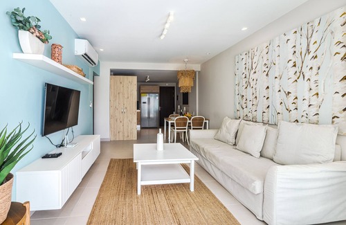 El Cortecito Condo | Luxurious 2 bd 2 ba at 3 mins walk from the beach