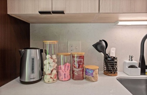 Pendleton Apartment | Luxurious 2 Bed Suite—in OTR Cincinnati!