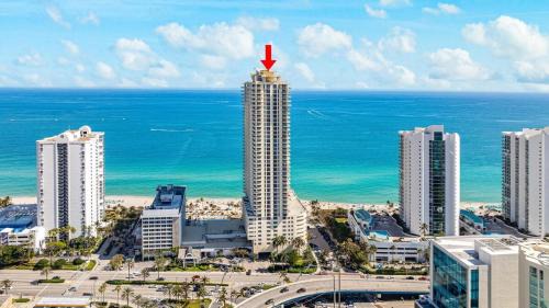 Sunny Isles Beach Apartment | Luxurious 2BD Condo with Direct Ocean Front & Resort Pool in Sunny Isles