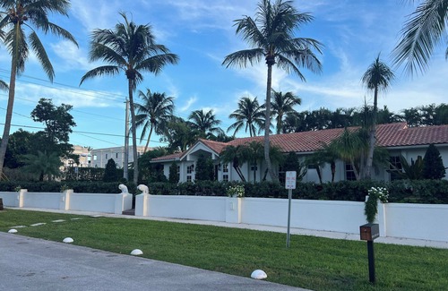 Ocean Ridge House | Luxurious 4-bedroom beach house in lovely Ocean Ridge with private pool oasis