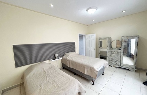 Comayagua House | Luxurious 4BDR house located in Comayagua with swimming pool, sauna, pool table