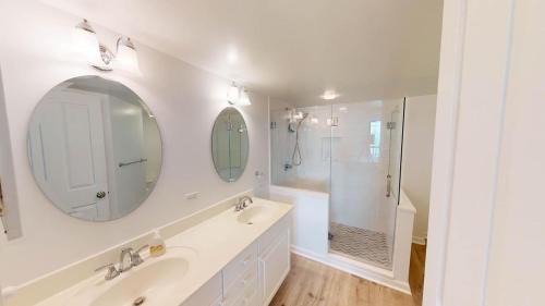 Litchfield by the Sea House | Luxurious 4BR 3BA Top Floor Oceanfront Condo