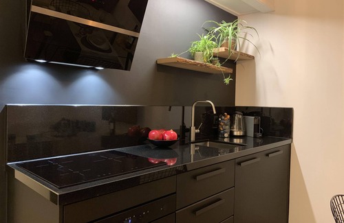 Delft House | Luxurious 5* Avant Garde design apt in city center