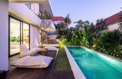 Umalas Villa | Luxurious 5 Bd Villa In Seminyak - Art Deco Style