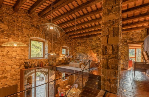 San Daniel House | Luxurious 7 bedroom villa with garden and pool in Girona