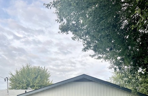 Orillia Cottage | Luxurious all season Lake Couchiching waterfront cottage