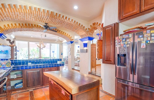 Akumal Villa | Luxurious and elegant beachfront villa featuring comfort and elegance!