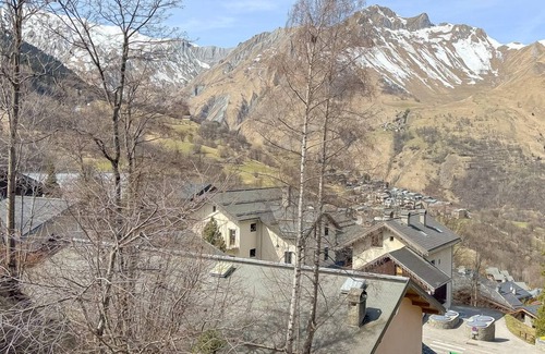 Saint-Martin-de-Belleville Apartment | Luxurious Apartment "Le Cristal" sleeps 10