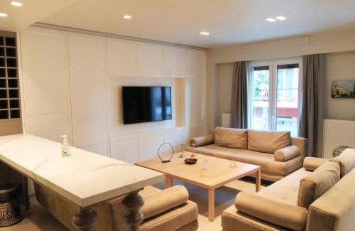 Thissio Apartment | Luxurious apartment in Acropolis