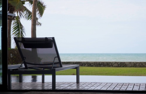 Chakphong Villa | Luxurious Beachfront Pool Villa Experience, Rayong