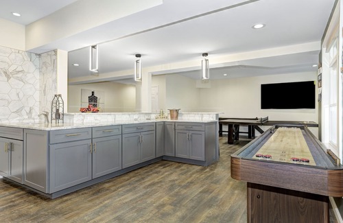 Blakeslee Ski Chalet | Luxurious Chalet in Blakeslee: Game Room, Hot Tub, Lake Access, Fire pit