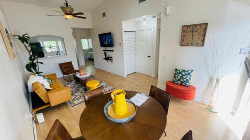 Palm Beach - West Palm Beach Apartment | Luxurious Condo