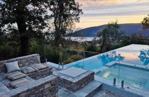 Podi Villa | Luxurious contemporary villa with pool