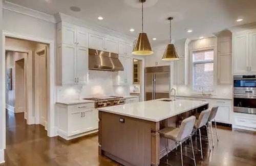 Lakeview House | Luxurious, custom built single family home near Wrigley