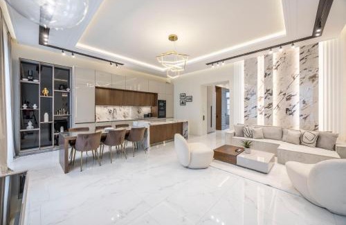 Terezvaros Apartment | Luxurious High-End Central Grand Residence next to the Basilica