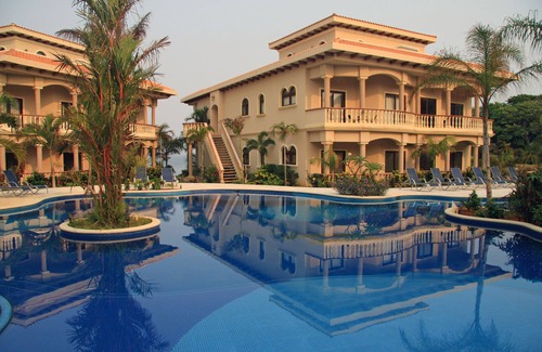 Lighthouse Estates Villa | Luxurious Large Oceanfront Villa on Private Beach with Amazing Views