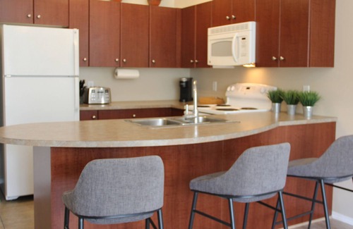 Quail Ridge Condo | Luxurious Modern 2/Bedroom 2/Bath Condo At Pinnacle Pointe Resort