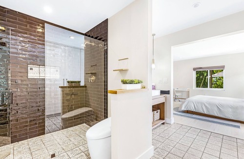 Surfside Villa | Luxurious, Modern 4BR /3BA Surfside Villa W/Pool